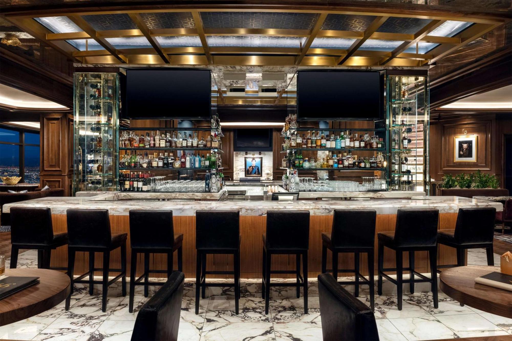 Conrad Las Vegas At Resorts World Exteriör bild The bar at the lounge
