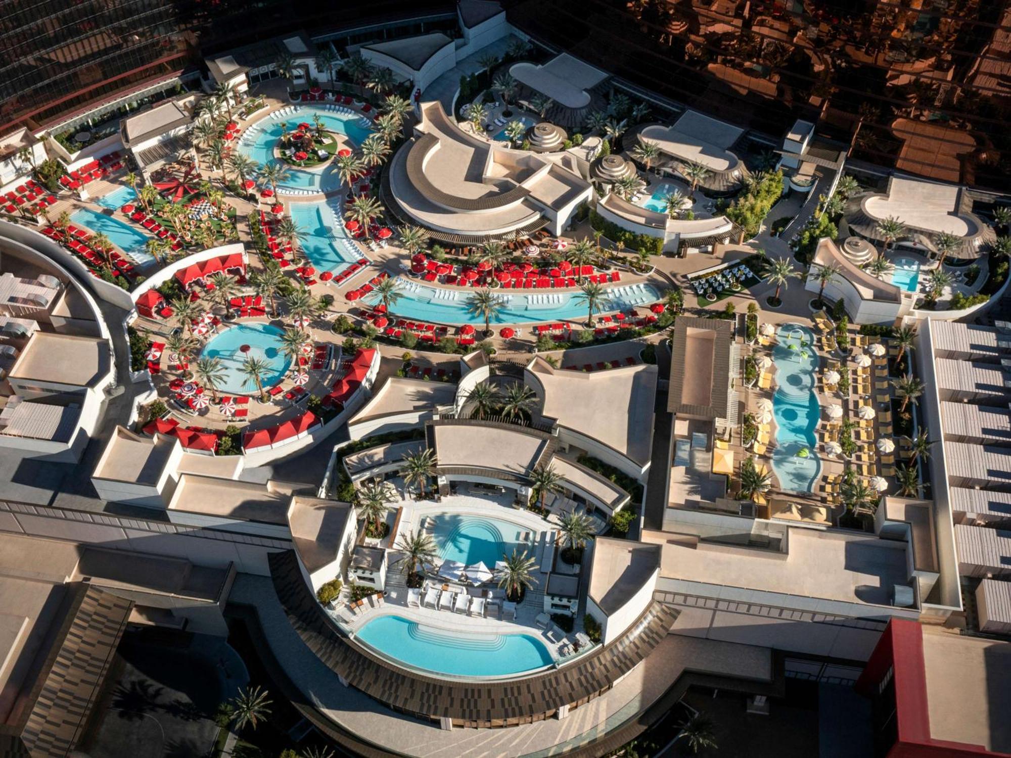 Conrad Las Vegas At Resorts World Exteriör bild Model of the complex